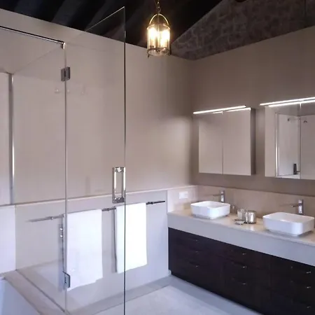 Villa Luxurious Secluded